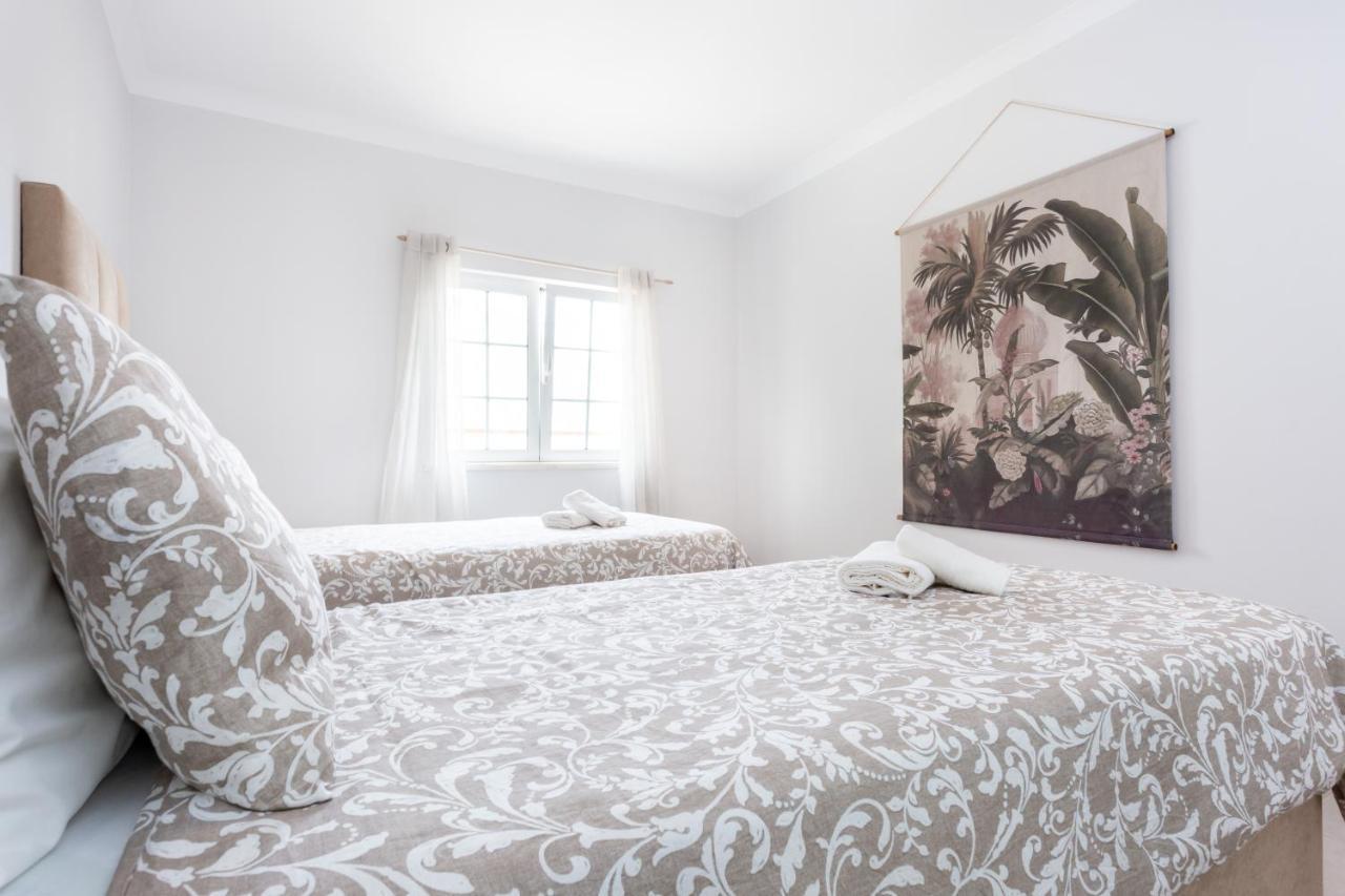 Qev - Santo Antonio Apartment Budens Exterior photo